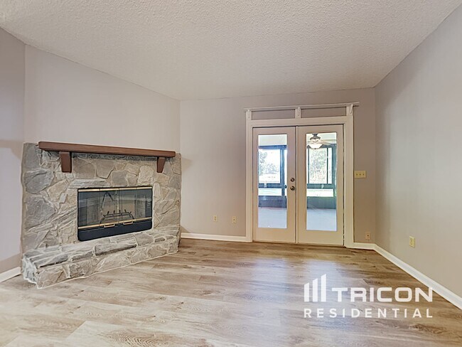 Building Photo - 2166 Aspen Ridge Drive Jacksonville FL