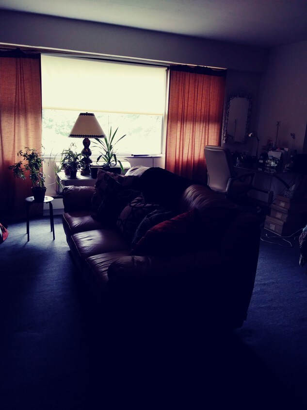 7900 Old York Rd, Elkins Park, PA 19027 Condo for Rent in Elkins Park