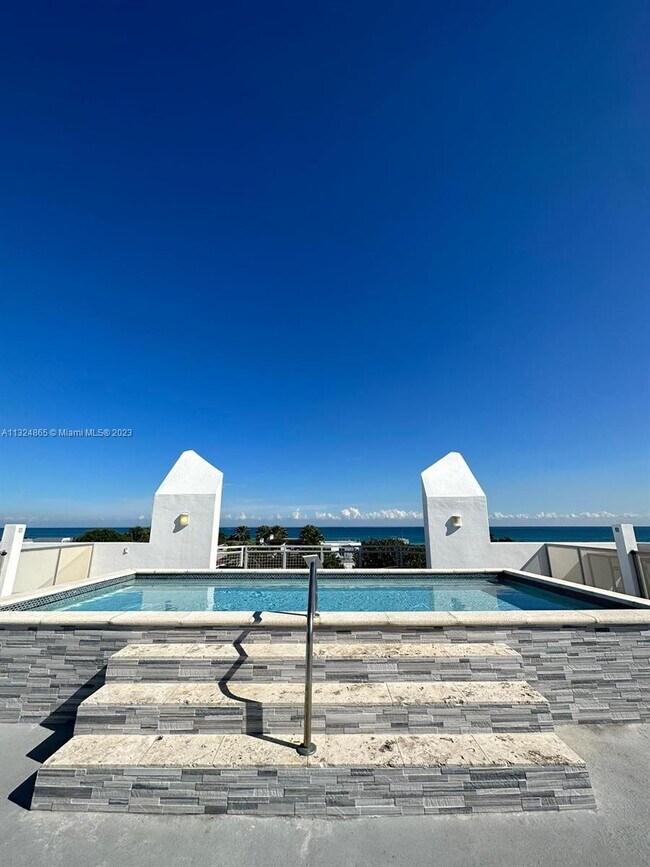 Foto del edificio - 7728 Collins Ave