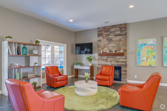 Interior Photo - Willow Creek