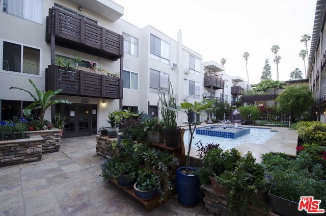 Foto principal - 525 S Ardmore Ave