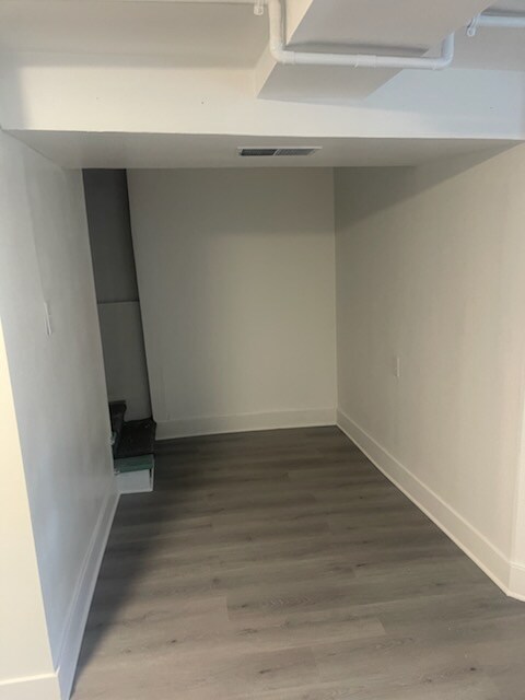 Building Photo - 2430 N Spaulding Ave
