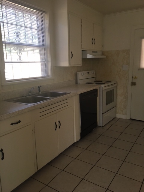 Foto del edificio - 3 Bedroom / 1 Bath Close to VSU