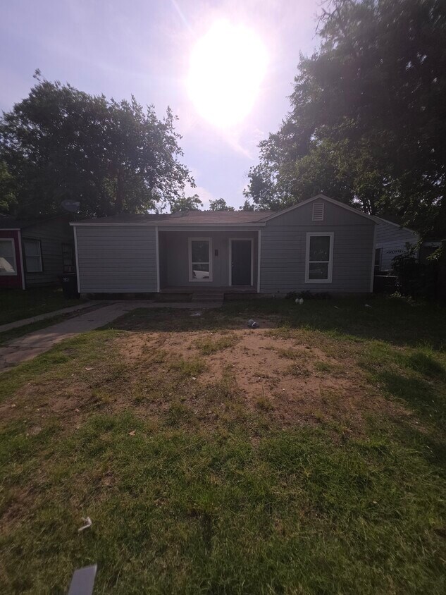 Primary Photo - 3613 Bright St
