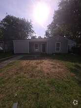 Building Photo - 3613 Bright St