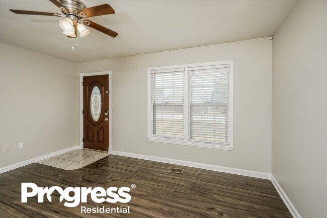 Building Photo - 3604 Foreman Ln