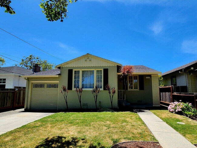 Building Photo - Lovely 2 bedroom home in San Mateo