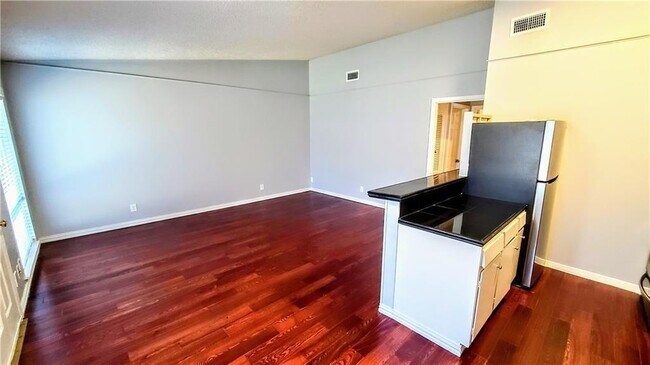 Foto del edificio - 602 W 51st St