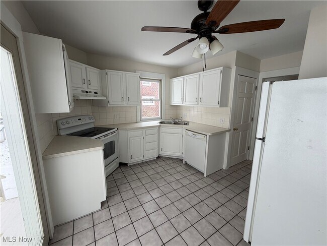 Foto del edificio - 443 S Union Ave