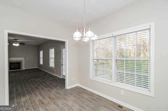 Foto del edificio - 4090 Brightmore Dr