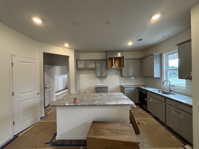 Foto del edificio - 3330 Lilac Grove Dr