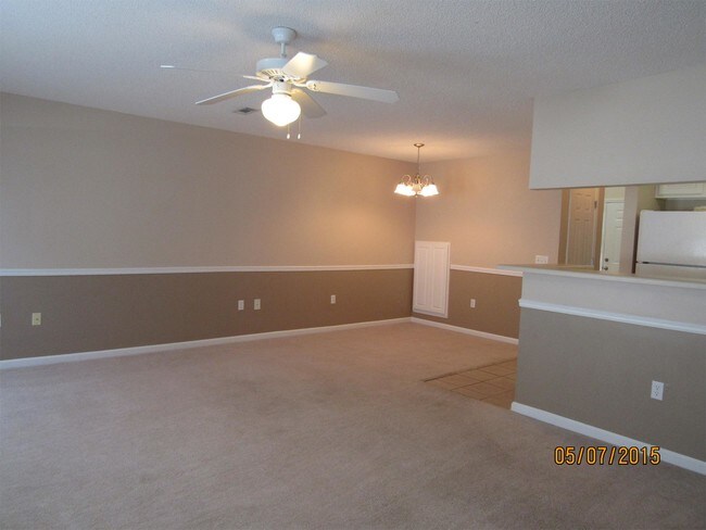 Building Photo - 129 N Springview Dr