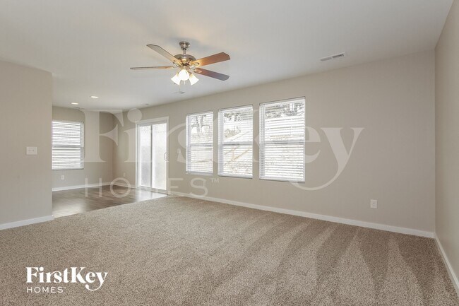 Building Photo - 4908 Gibbons Link Rd