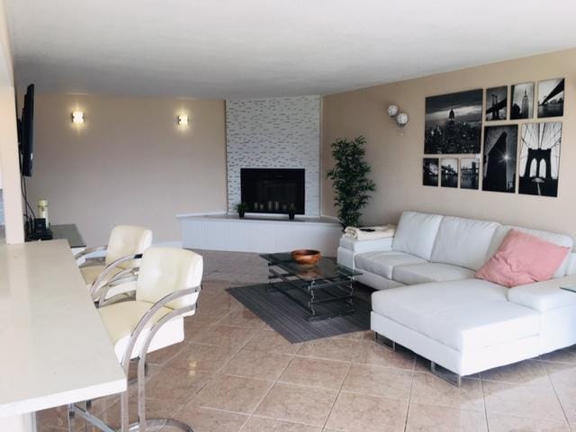 Building Photo - 3111 Bel Air Dr