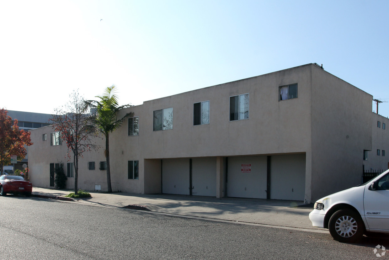 Building Photo - 1731 Pico Blvd