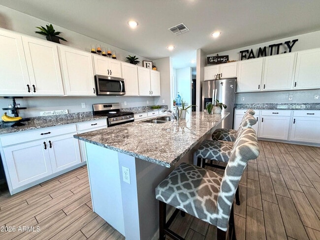 Building Photo - 5512 W Thurman Dr