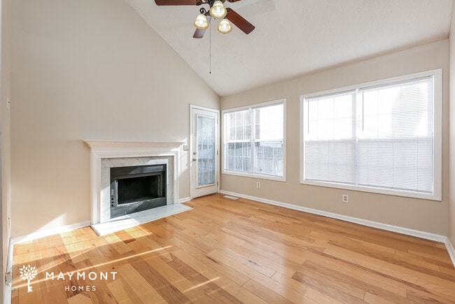 Building Photo - 8 Lantern Ln