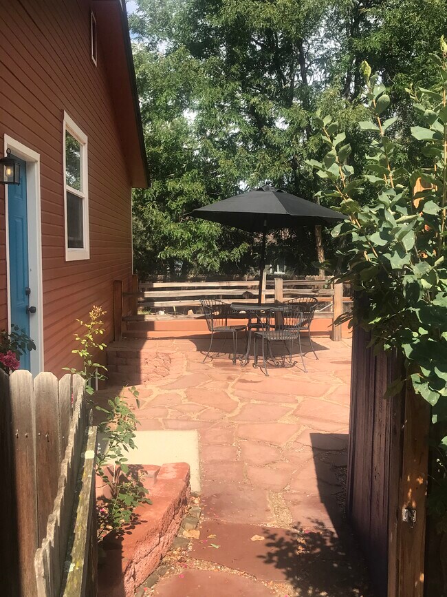 Flagstone Patio - 415 Lilac Ct