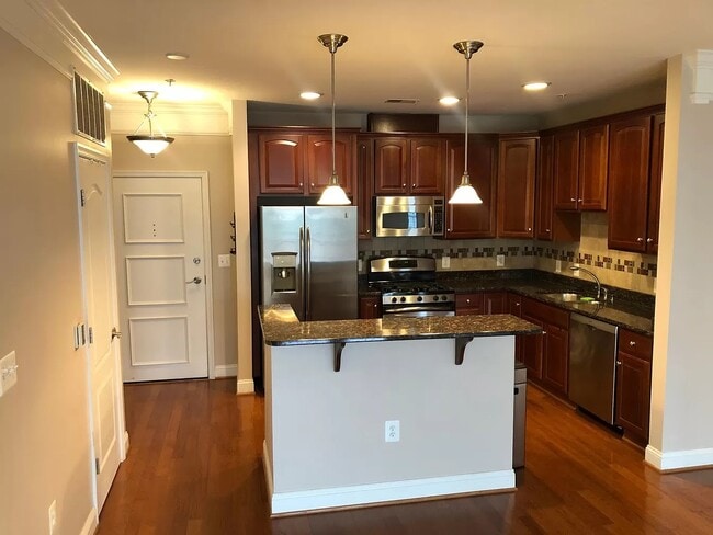 Building Photo - 1451 Belmont St NW