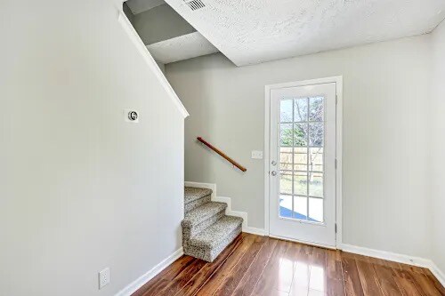 Foto del edificio - 4897 Nina Marie Ave