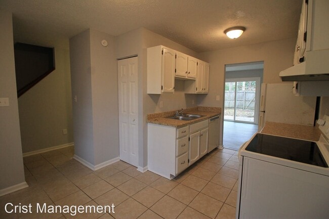 Building Photo - 3 br, 1.5 bath House - 53 Oneonta Drive