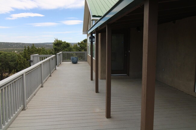 Foto del edificio - 7 Metate Dr