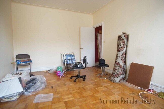 Foto del edificio - 1315 W 7th St