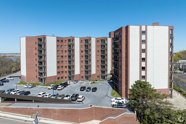 Seawinds Condomimiuns