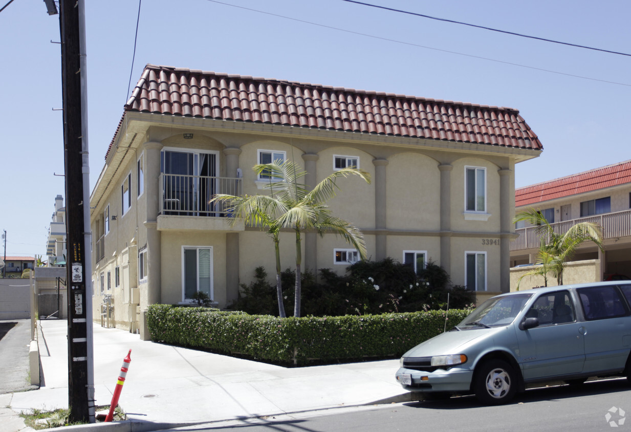 Building Photo - 33941 Silver Lantern St