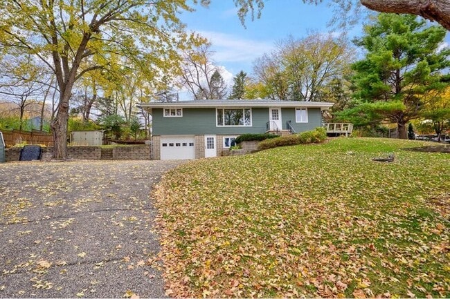 13878 Sakatah Lake Rd