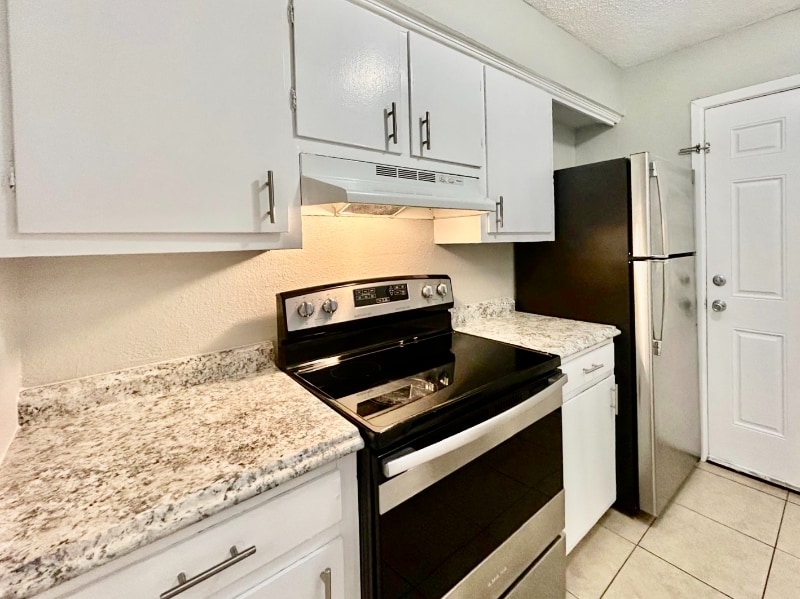 Foto principal - 3836 Englewood Cir