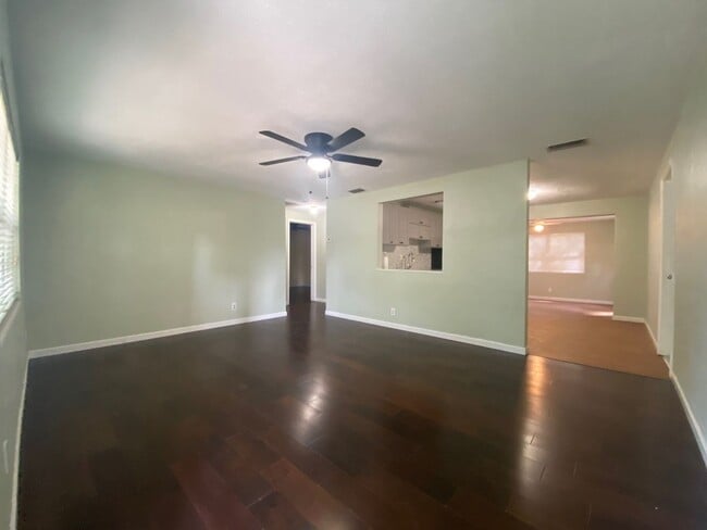 Photo - Updated 2 bedroom in South Daytona House