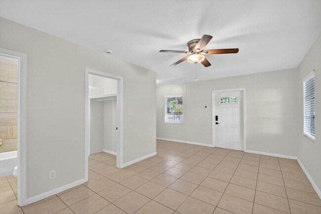 Foto del edificio - 5009 Spruce Ave