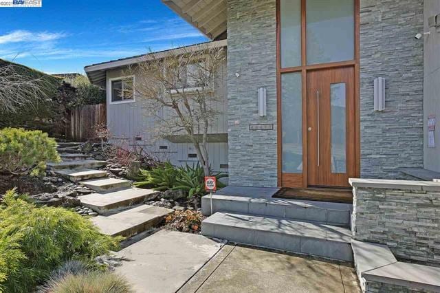 Building Photo - 44477 Parkmeadow Dr