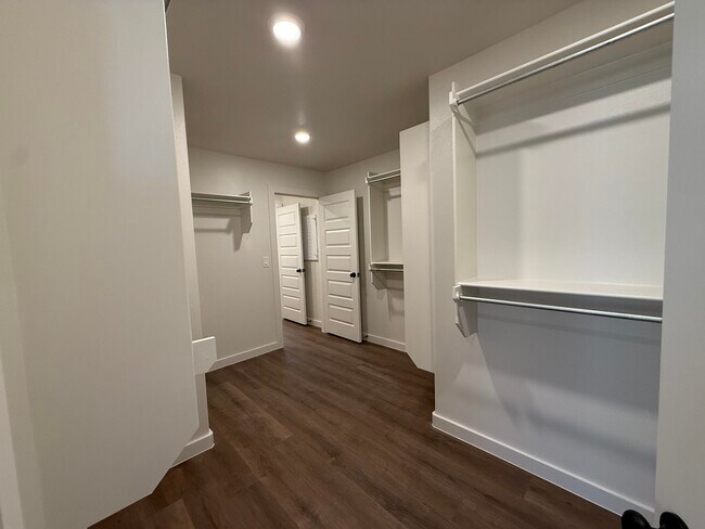 Building Photo - 3015 138th Pl