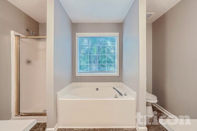 Foto del edificio - 65 Cranbrook Ct
