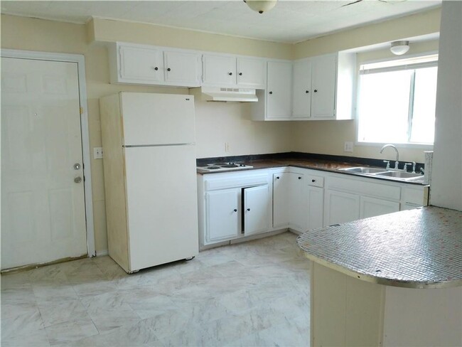 Building Photo - 610 Don Patricio Unit A - 2/Bed 1/Bath $97...