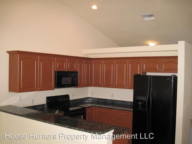Building Photo - 10413 Kidron Ave
