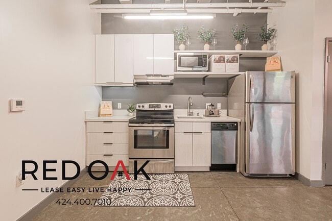 Foto del edificio - 430 S Broadway