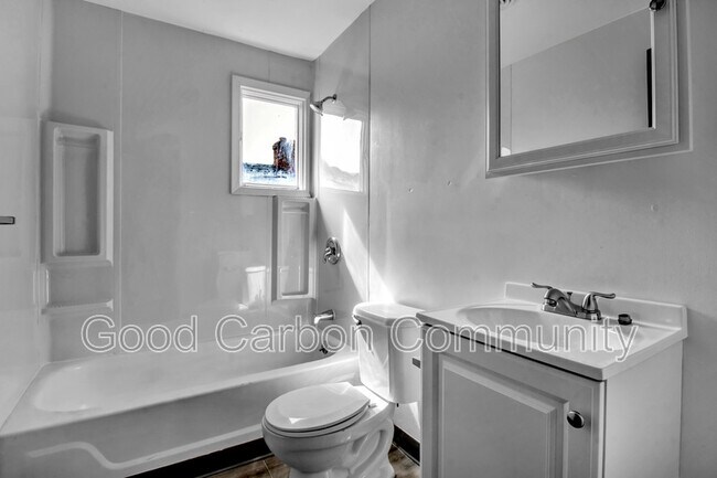 Foto del edificio - 724 8th St