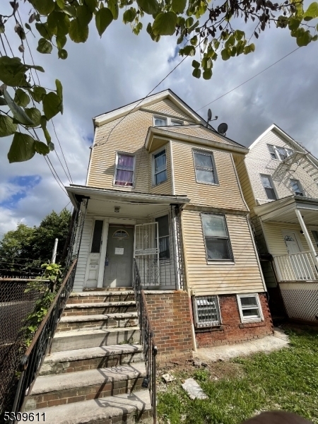 Foto principal - 148 Fairmount Ave