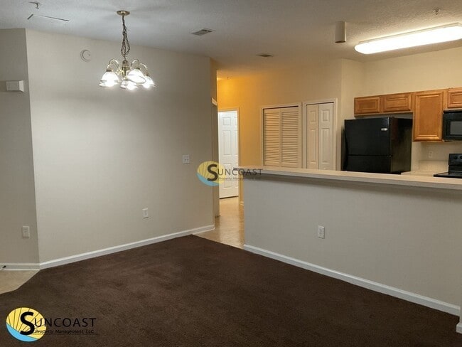 Building Photo - 6985 Ortega Woods Dr