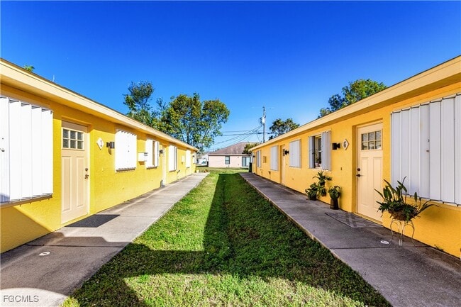 Building Photo - 1321 SE 8th Ave