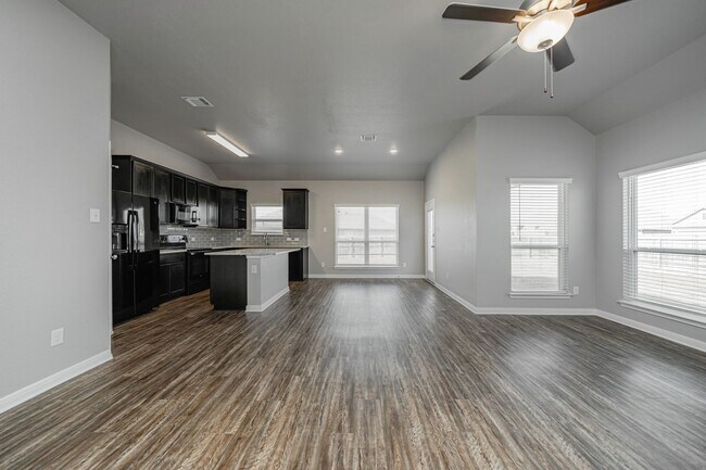 Foto del edificio - 628 Hollyhock Dr