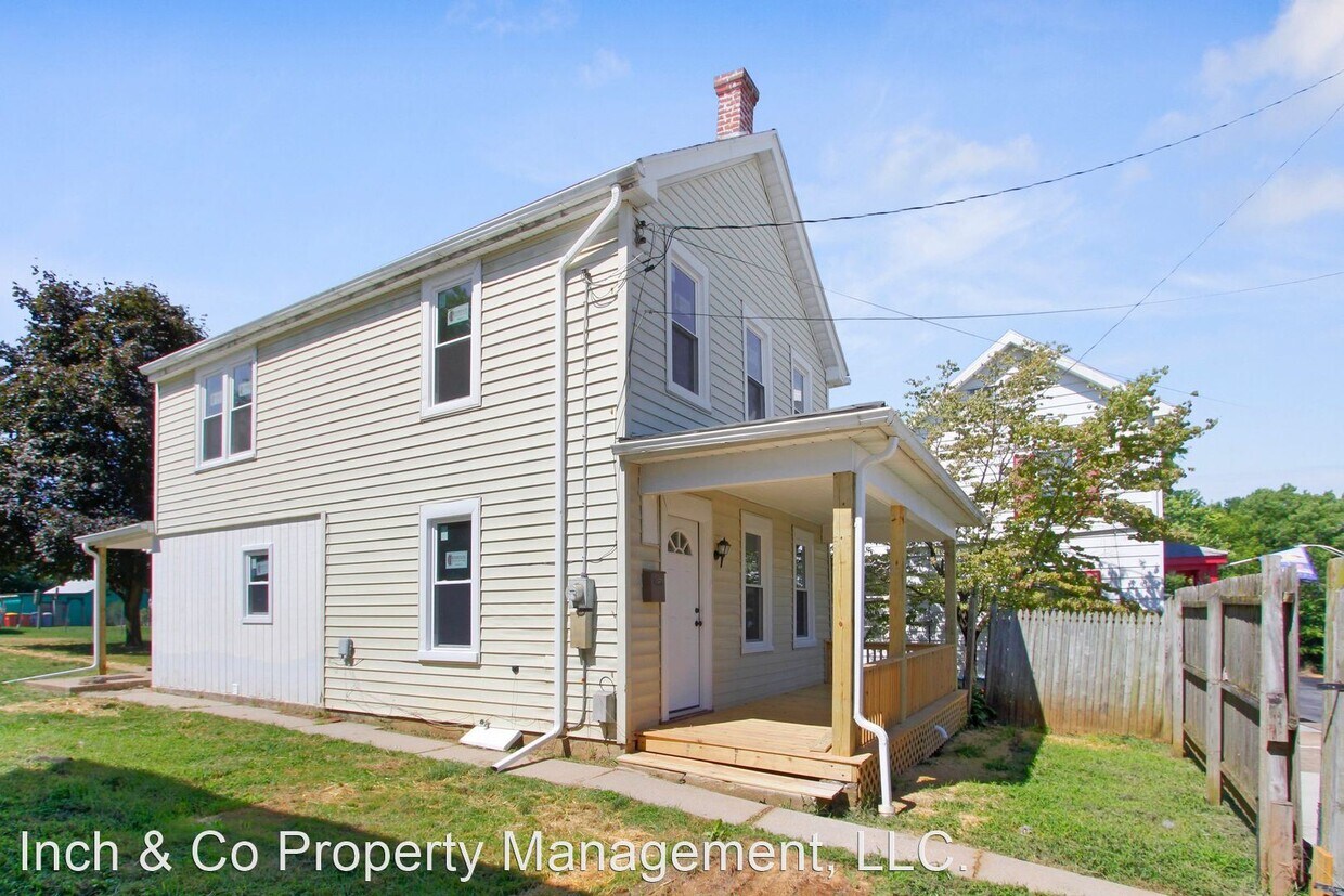 46 W Dahlgren St, Greencastle, PA 17225 House Rental in Greencastle, PA