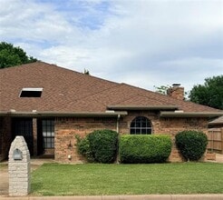Building Photo - 7223 Fuller Cir
