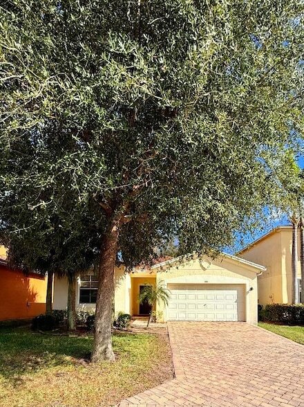 Building Photo - 888 Quartz Terrace