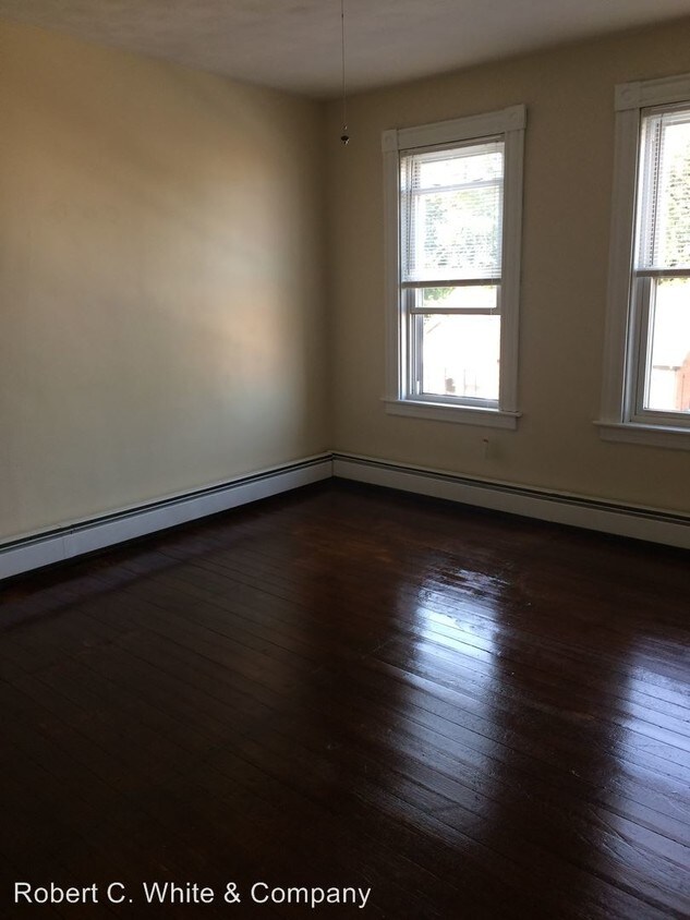 Primary Photo - 270 Broad St