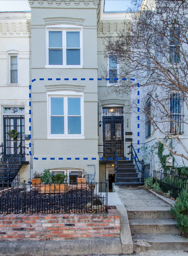 Foto del edificio - 724 5th St NE
