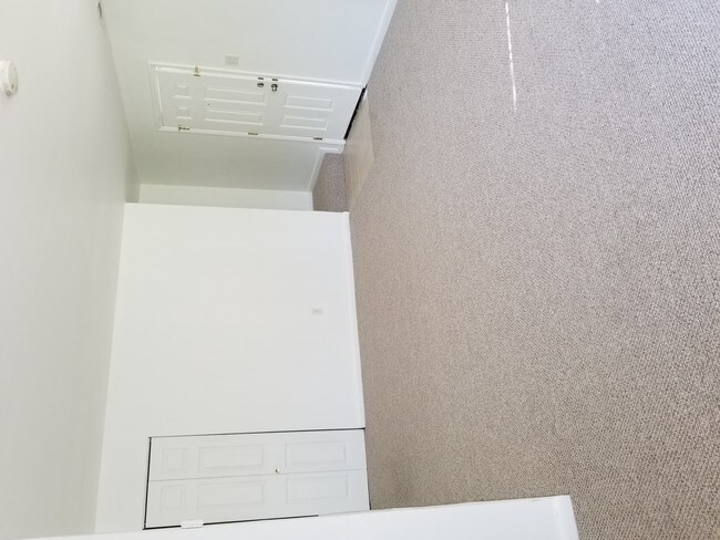 Building Photo - 9600 Homestead Ct